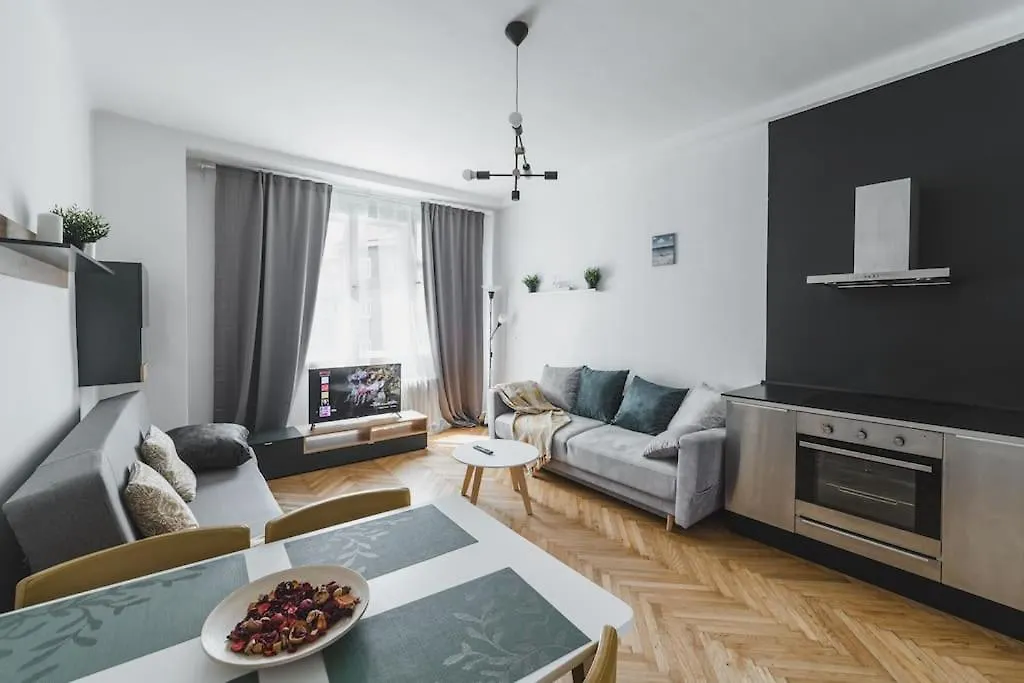 Dlouha Hemingway Apartment contacts