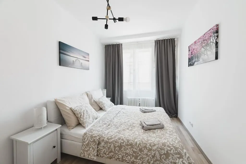 Dlouha Hemingway Apartment Prague 0*,